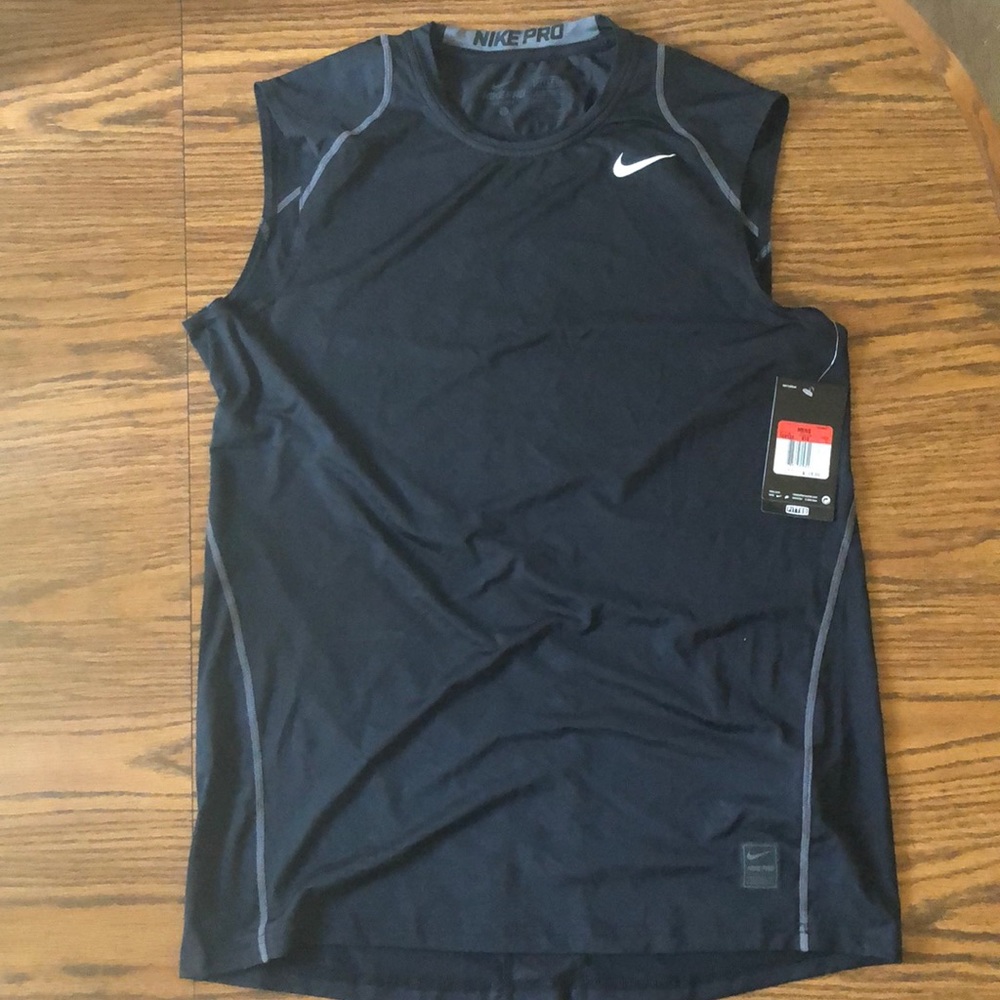 Nike Pro Men’s Large Fitted Tank